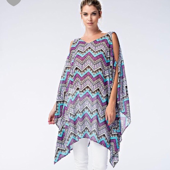 V Neck Poncho Style Slit Sleeve Top - Picture 1 of 6